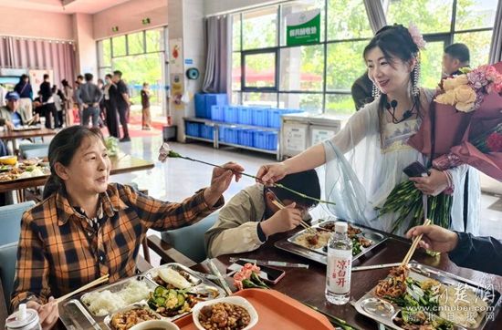 赤壁政府 食堂1.jpg.jpg